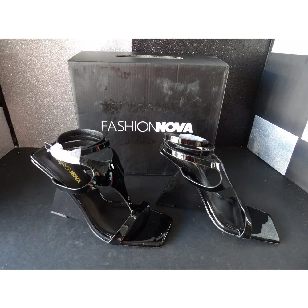 Fashion Nova Shay-1 Strappy Sculptural Heeled Sandals - Black (Size Women's 9)